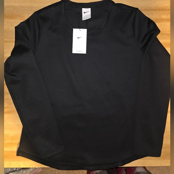 Nike Black Long Sleeve Crewneck Top - NWT (LS26) - Picture 4 of 13